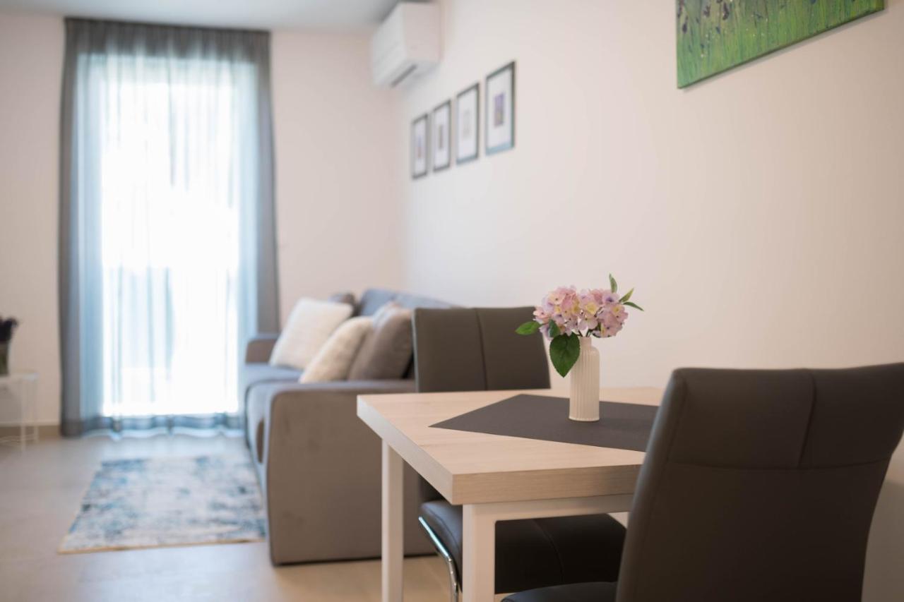 A&V Residence Novigrad Istria Extérieur photo